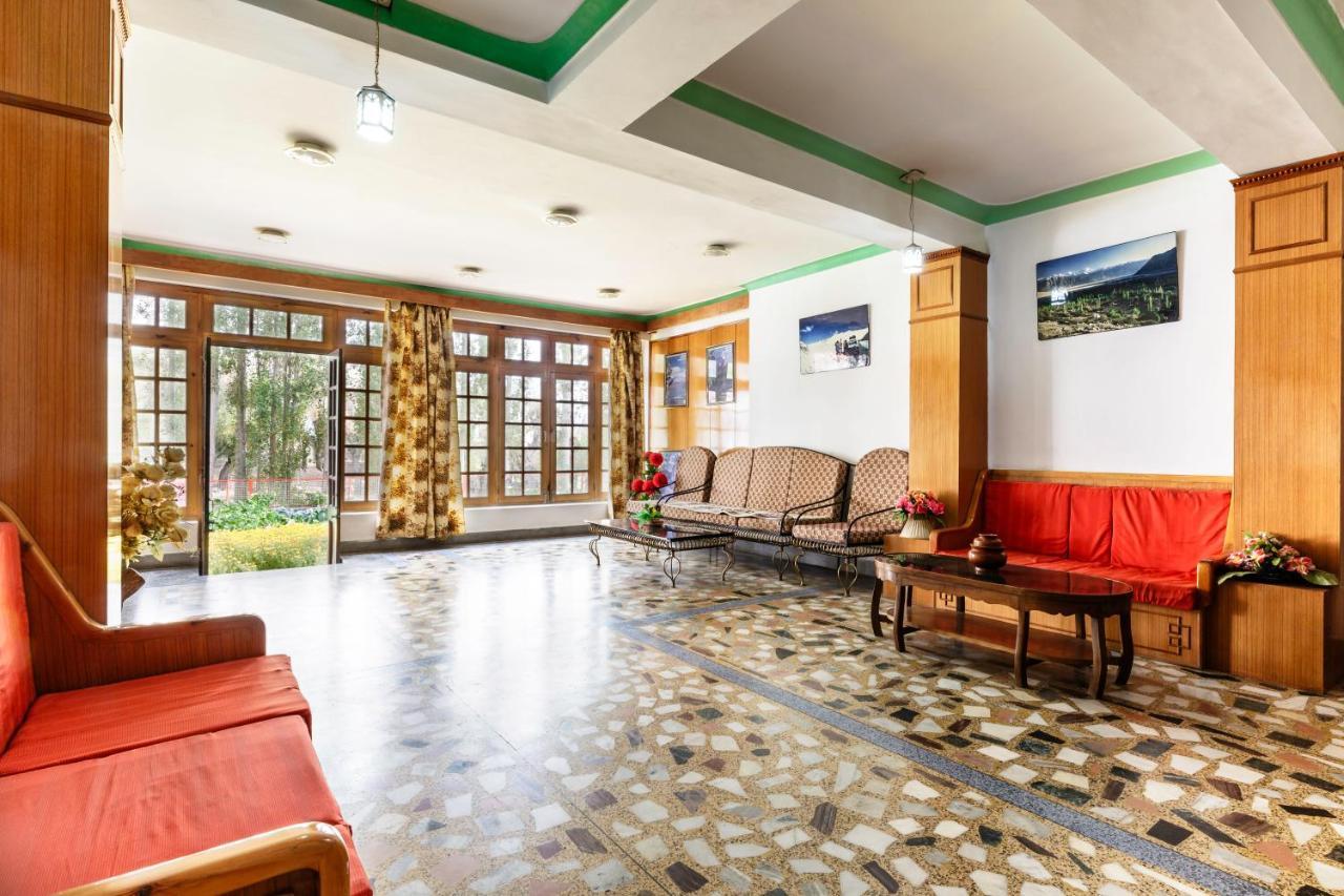 Hotel Asia เลห์ ภายนอก รูปภาพ
