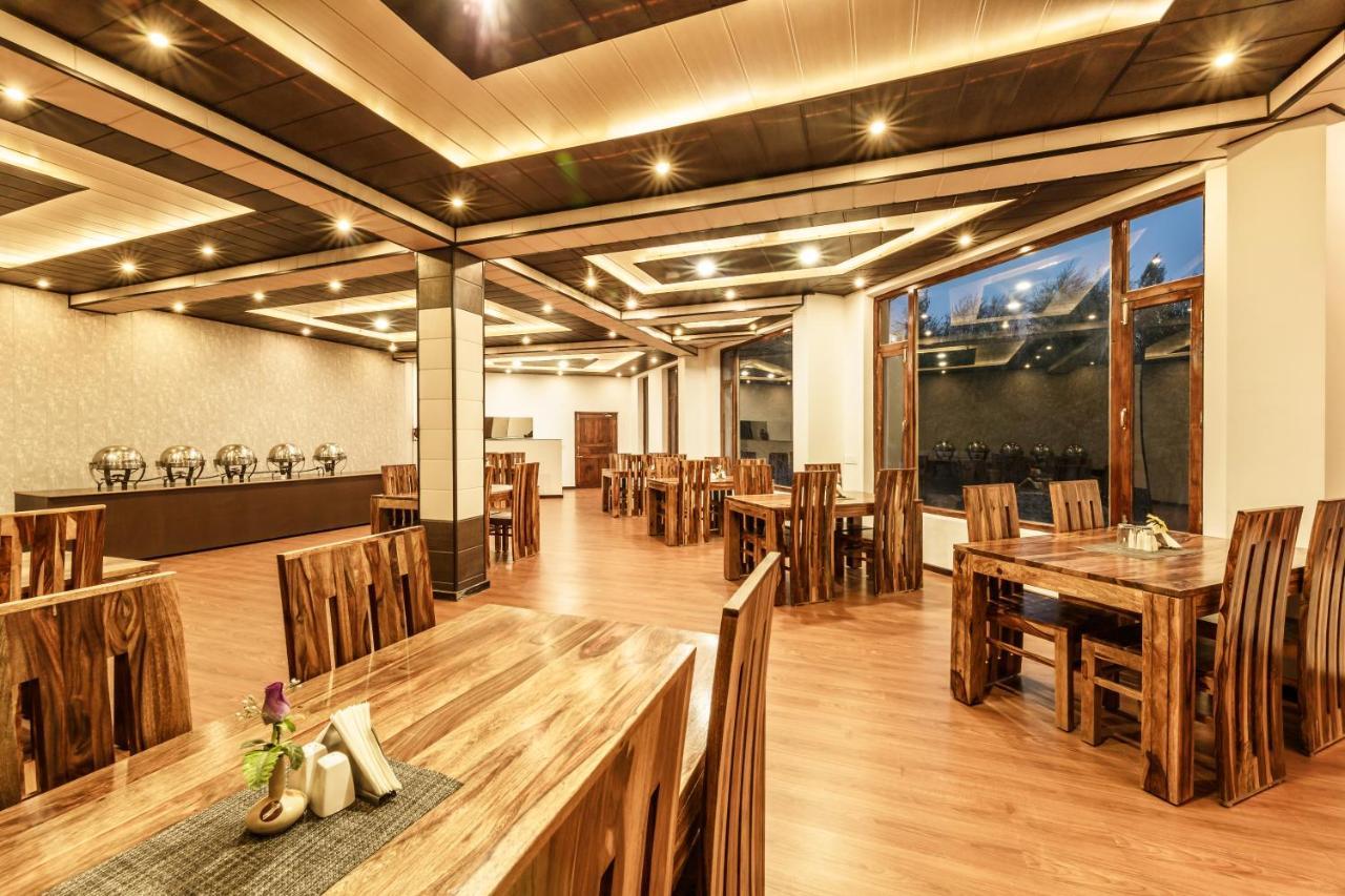 Hotel Asia เลห์ ภายนอก รูปภาพ